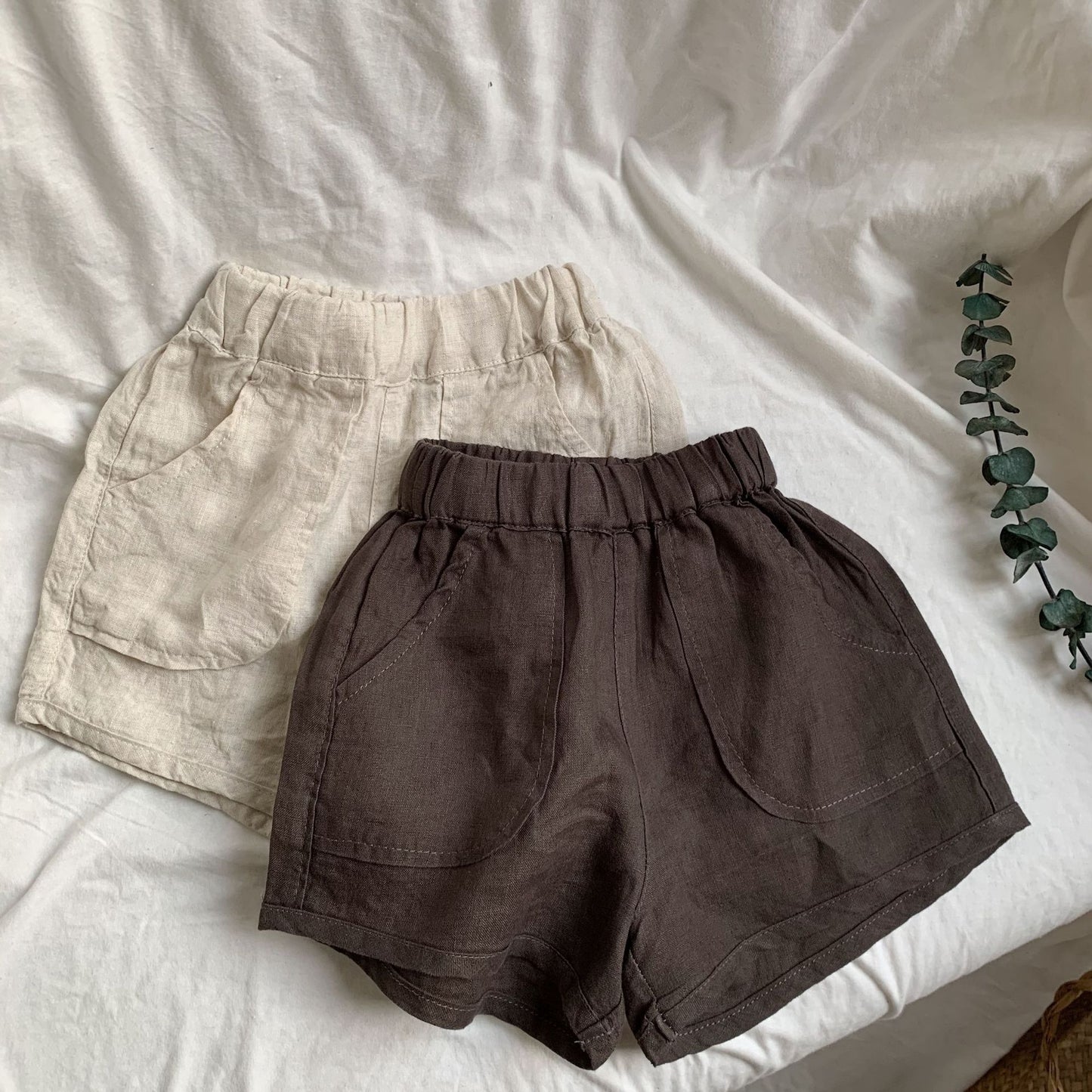 Linen large pocket shorts