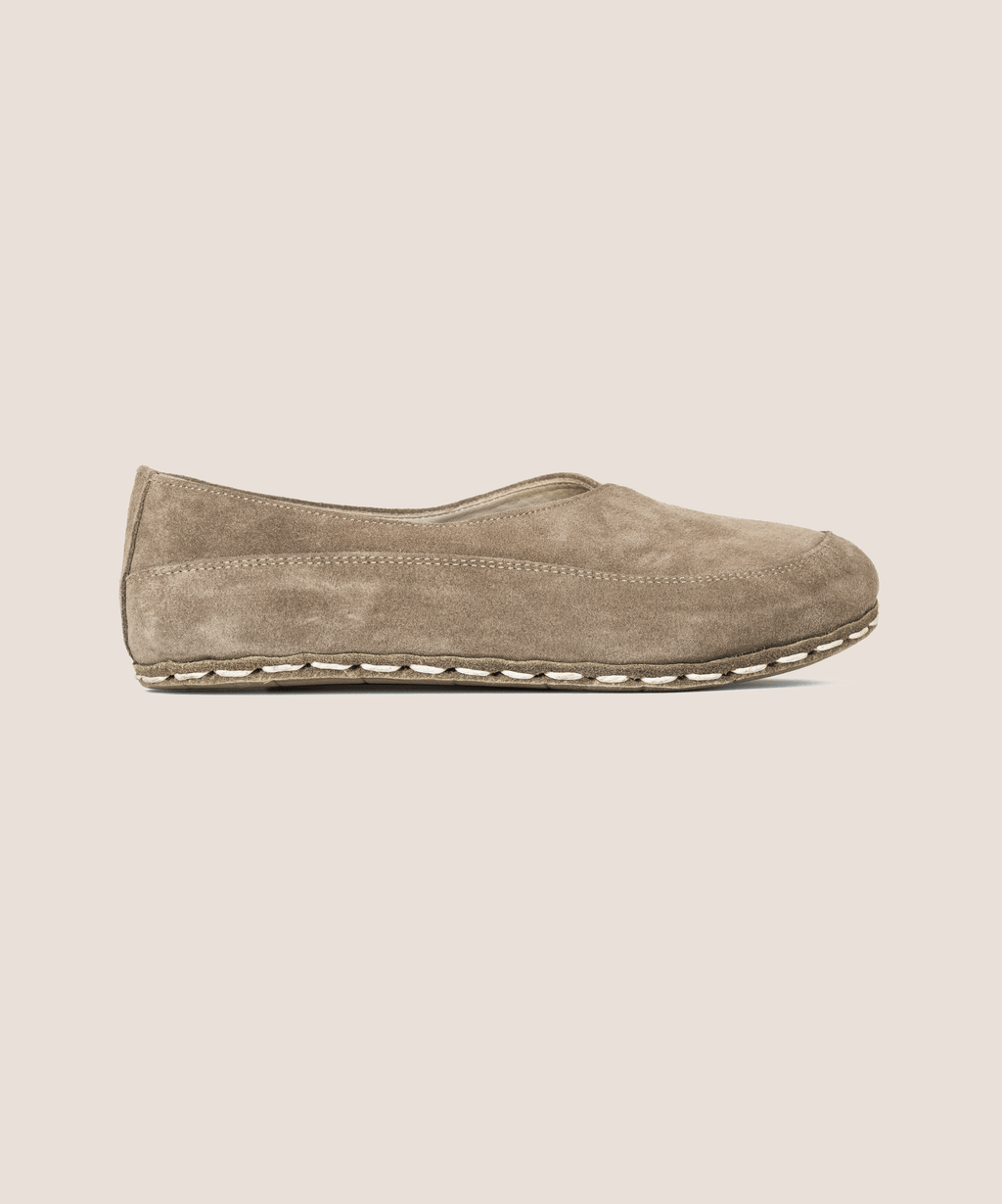 Beige Dawn barefoot flat for women — buffalo leather sole with copper grounding rivet