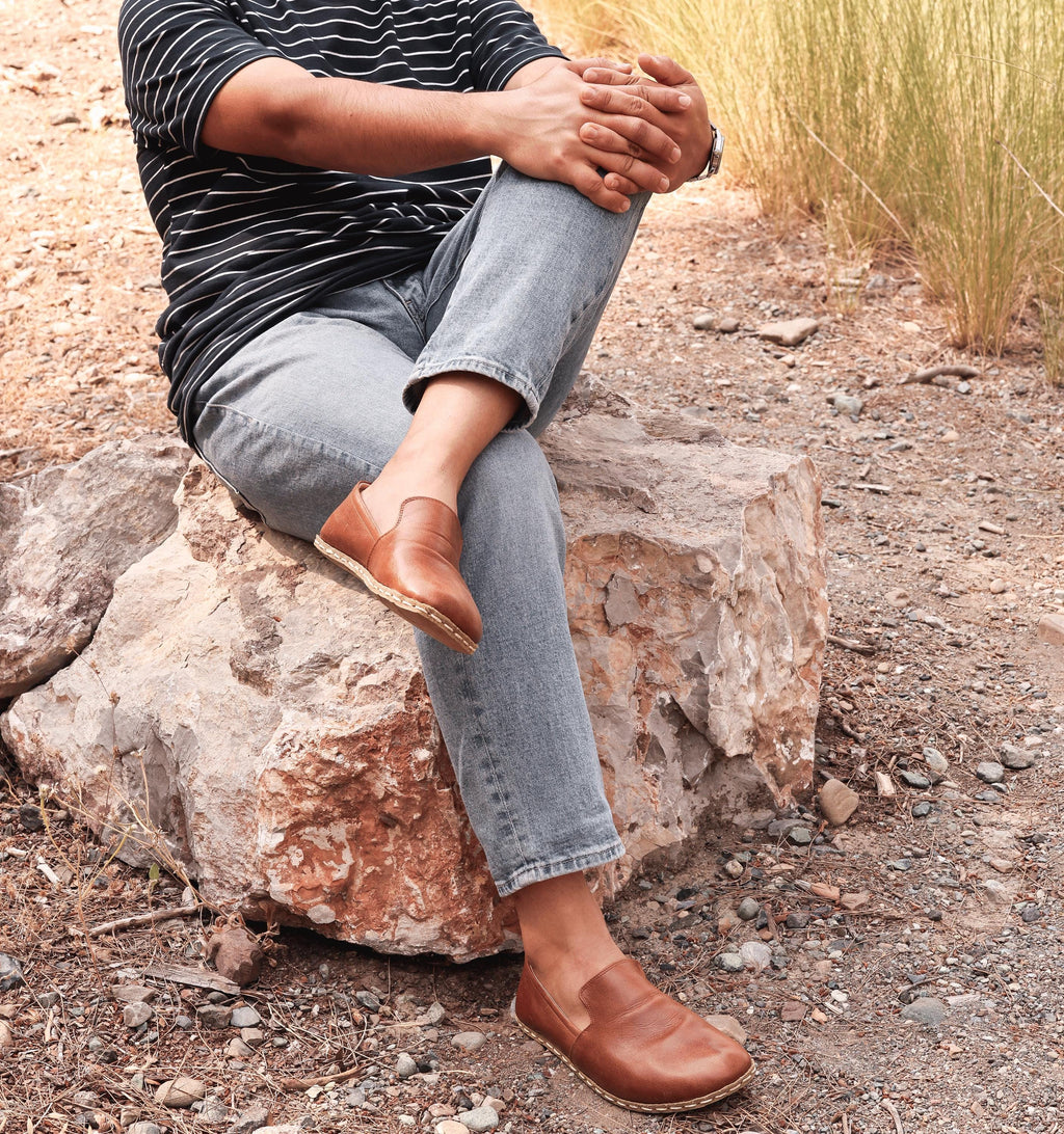 Russet men's loafer — wide toe box, zero-drop barefoot last