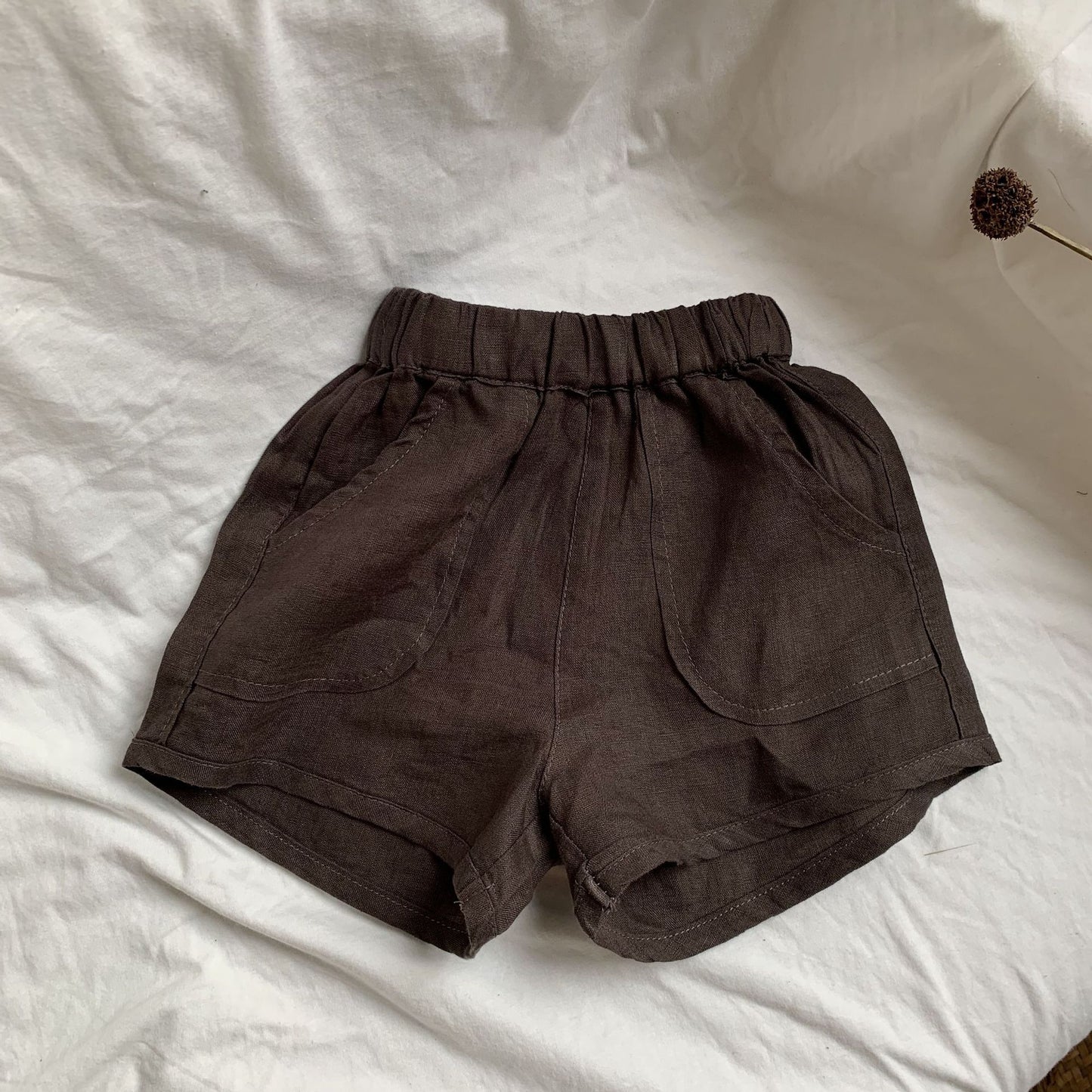 Linen large pocket shorts