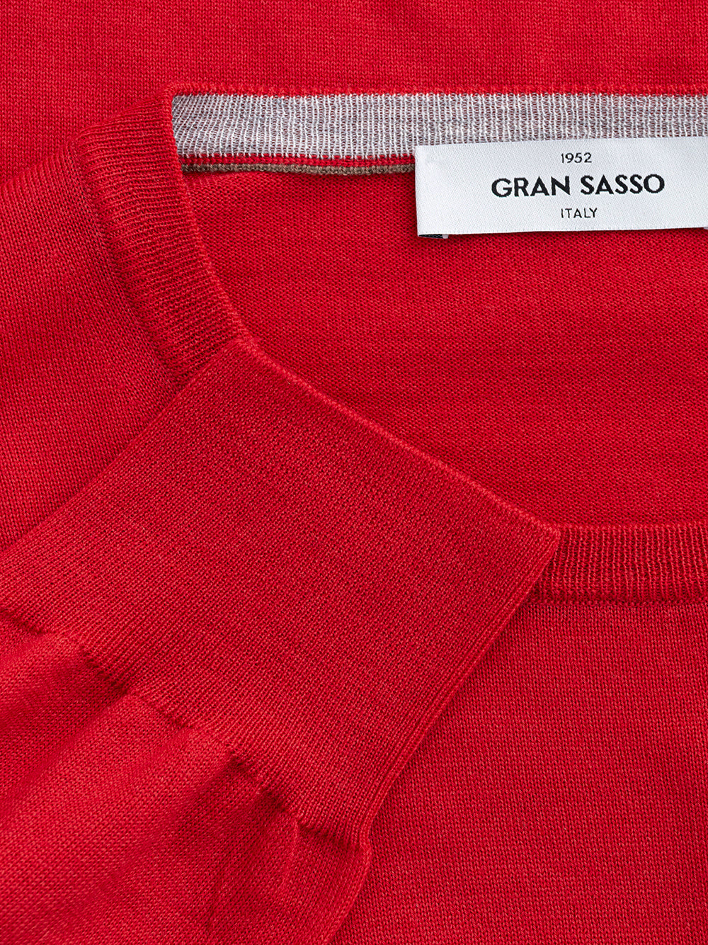 Crew-neck sweater in Red Gran Sasso