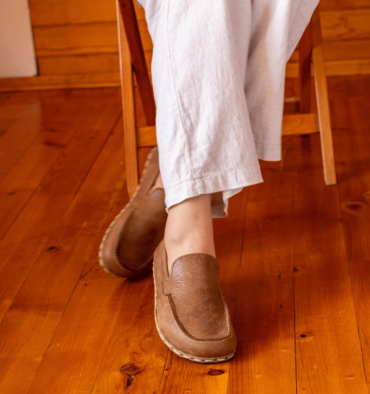 Hickory women's barefoot moccasin — smooth full-grain calfskin upper, hand-cut