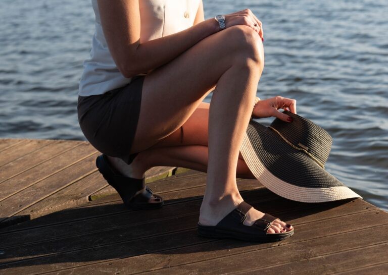 Meeliku Leather Sandals – Dark Brown