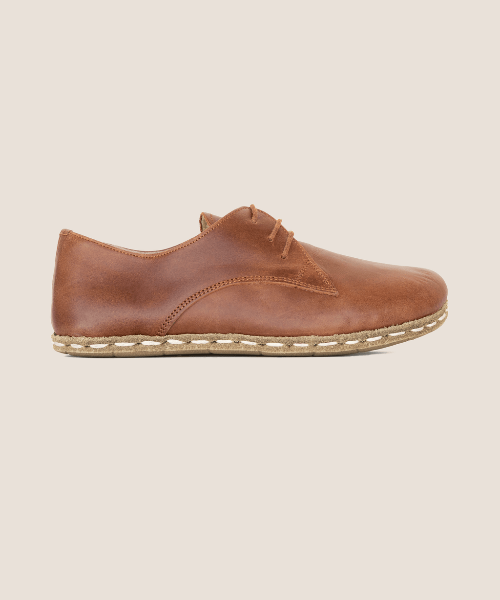 Umber barefoot oxford for men — buffalo leather sole with copper grounding rivet