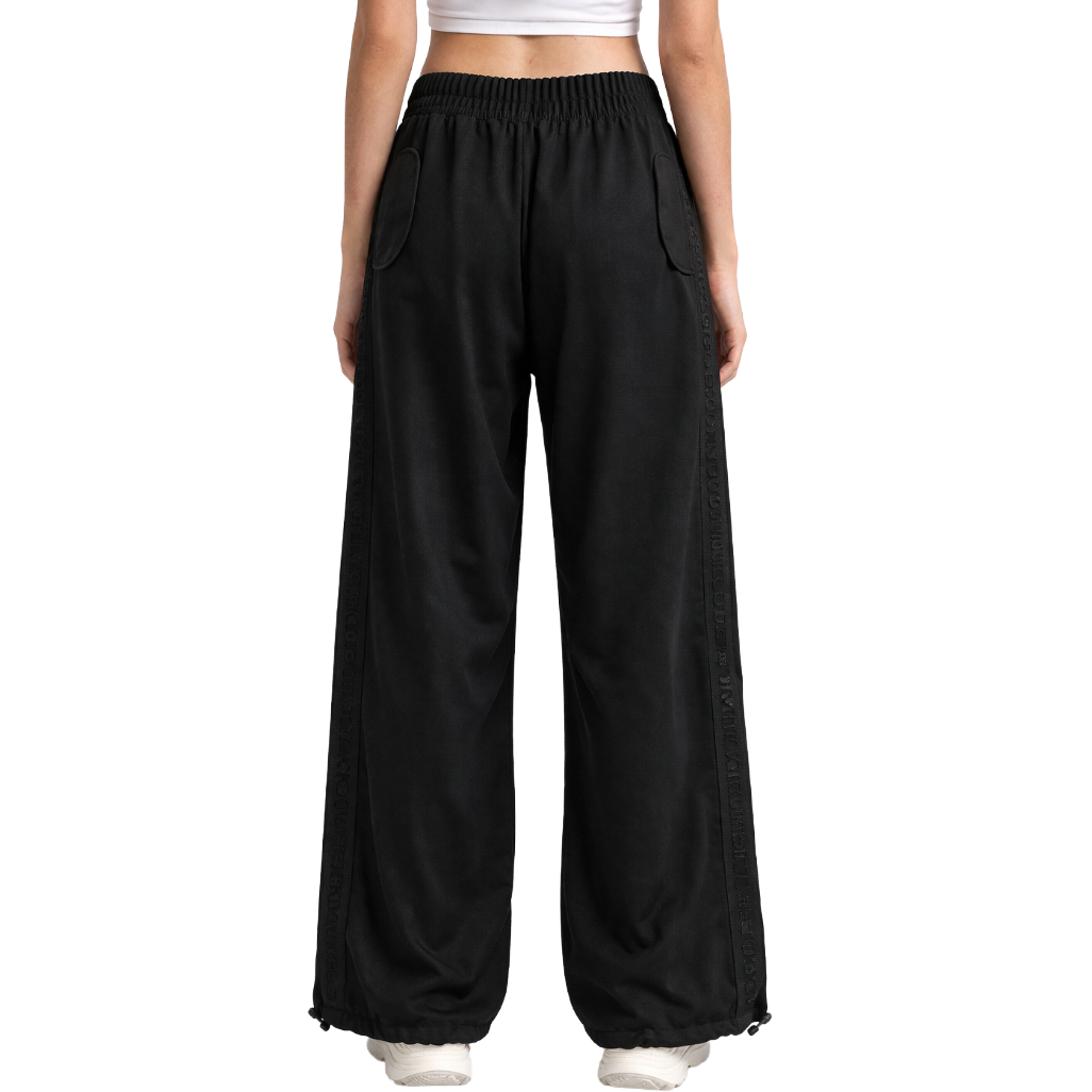 Comme Des Fuckdown Women Trousers Black