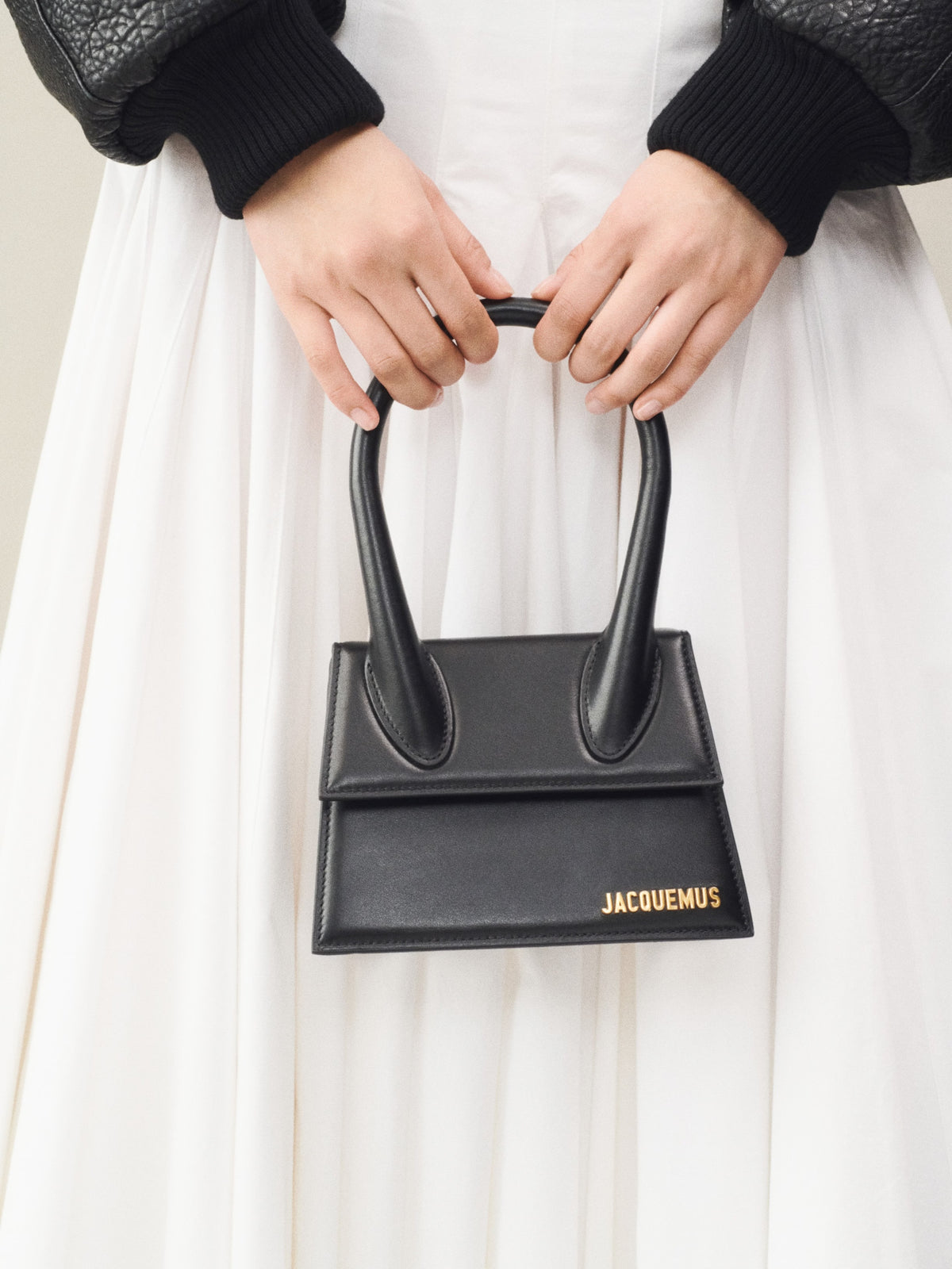 Jacquemus Women Chiquito Moyen Handbags Black